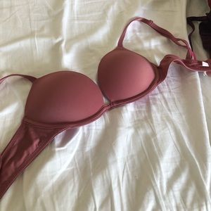 pink/ magenta toned victoria’s secret PINK bra